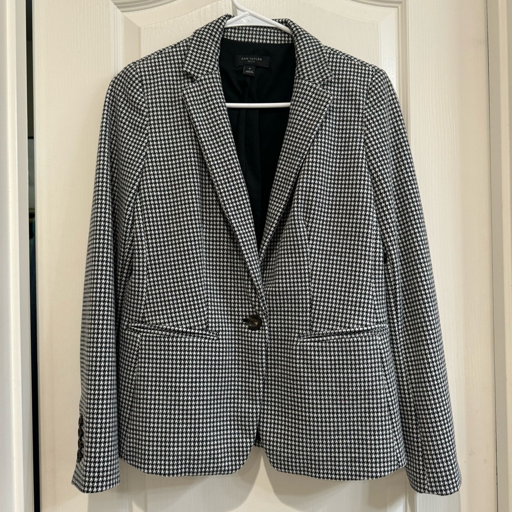 Ann Taylor Petite Blazer